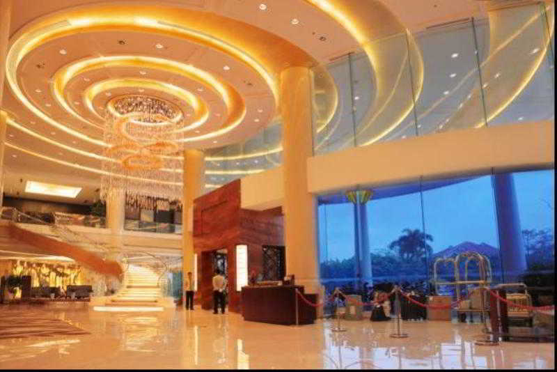 Golden Shining New Century Grand Hotel Beihai Exteriör bild