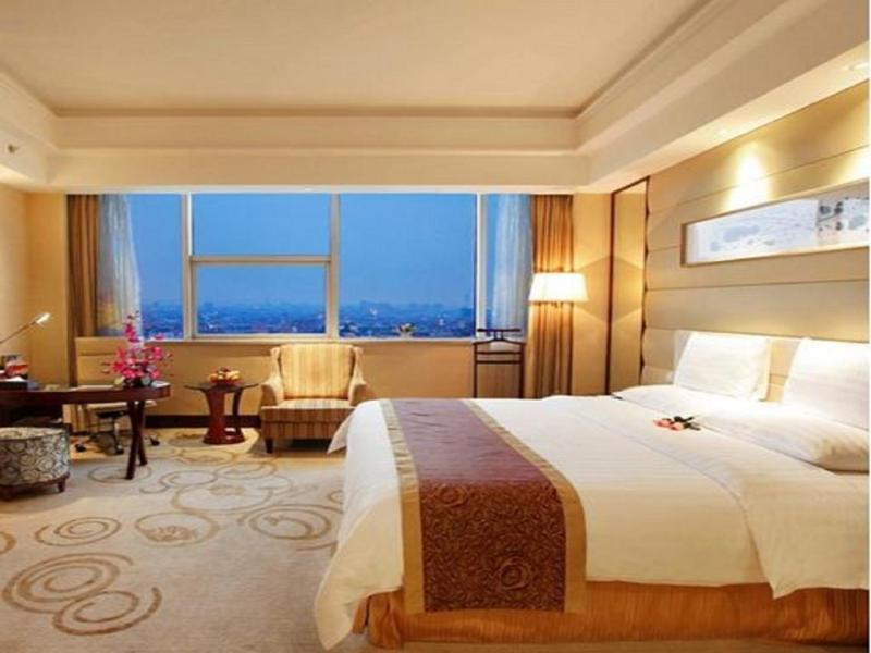 Golden Shining New Century Grand Hotel Beihai Exteriör bild